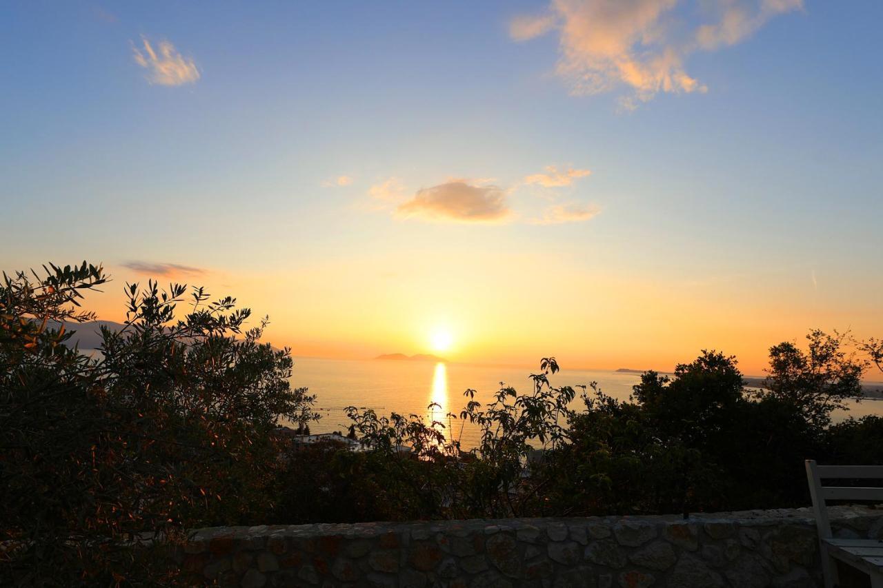 Vila Dena Vlorë Exteriör bild