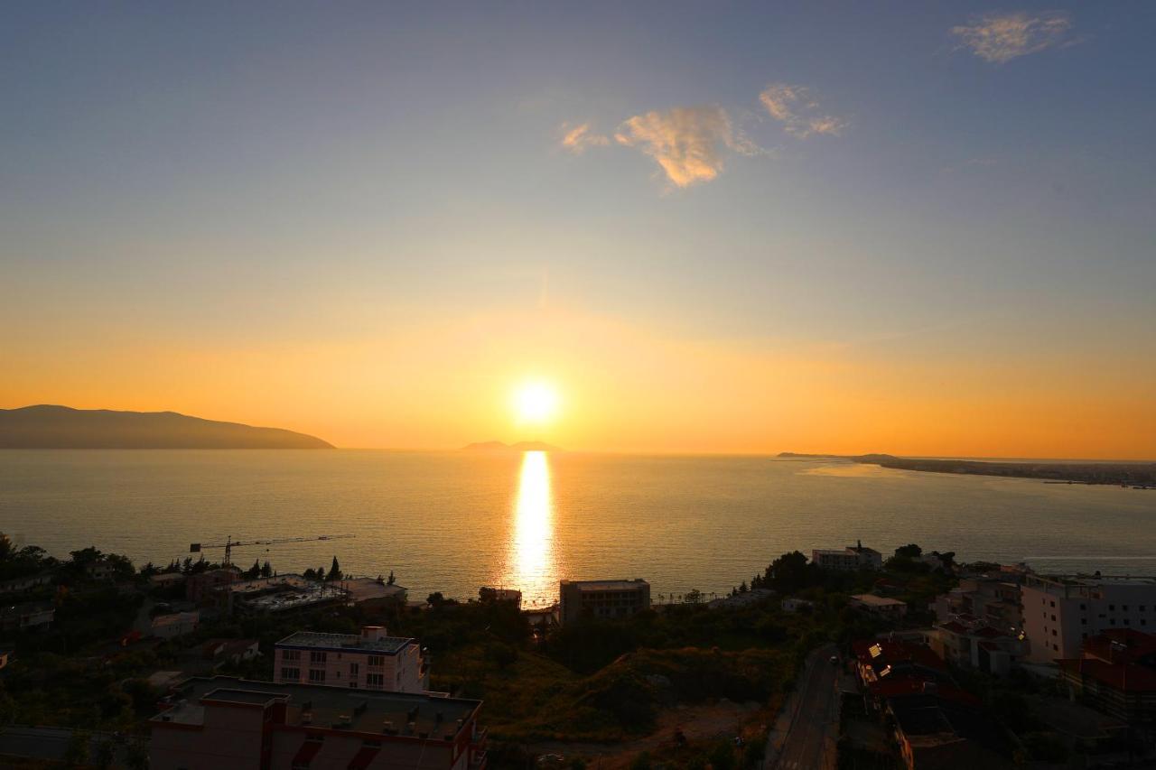 Vila Dena Vlorë Exteriör bild