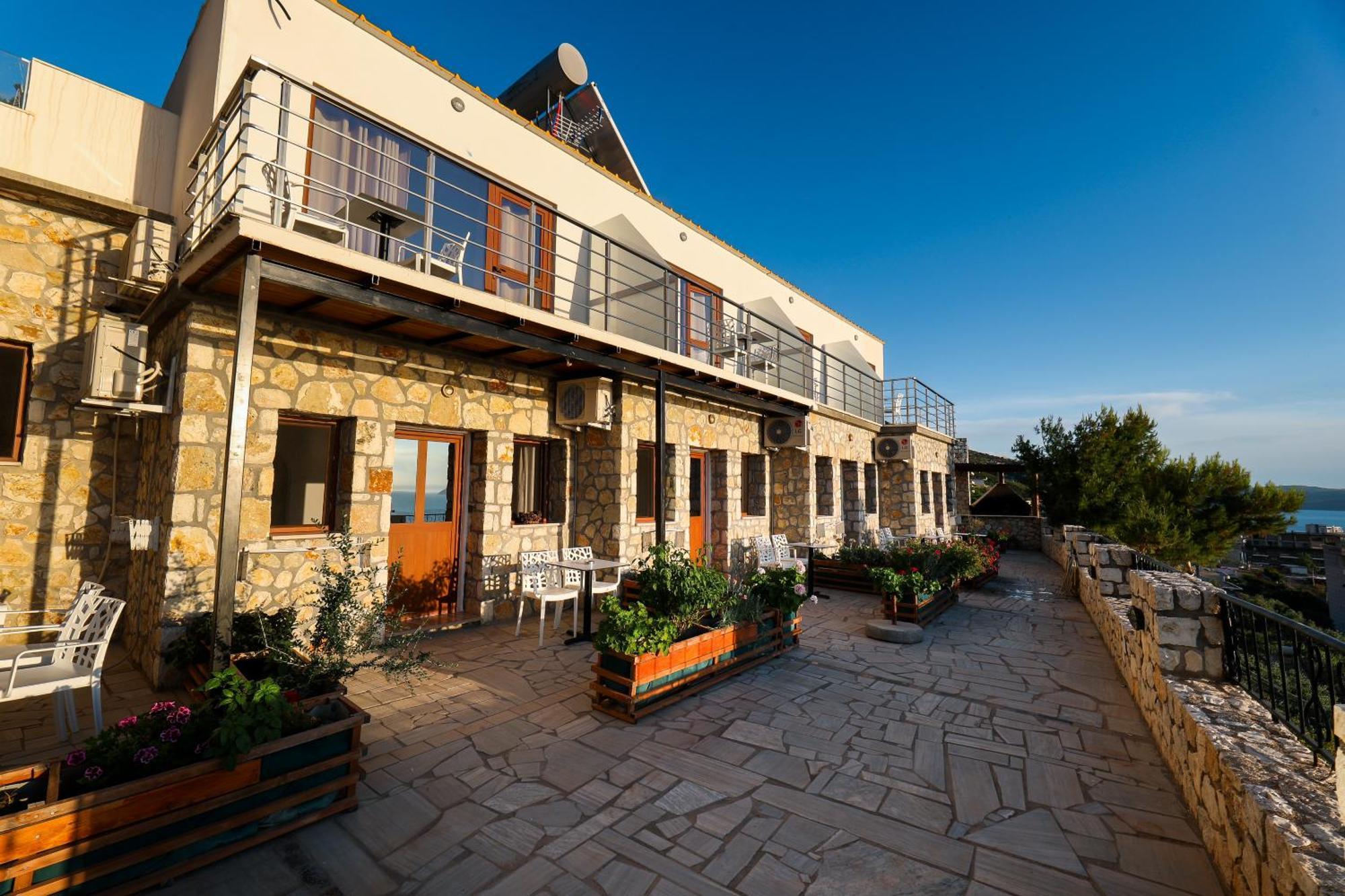 Vila Dena Vlorë Exteriör bild