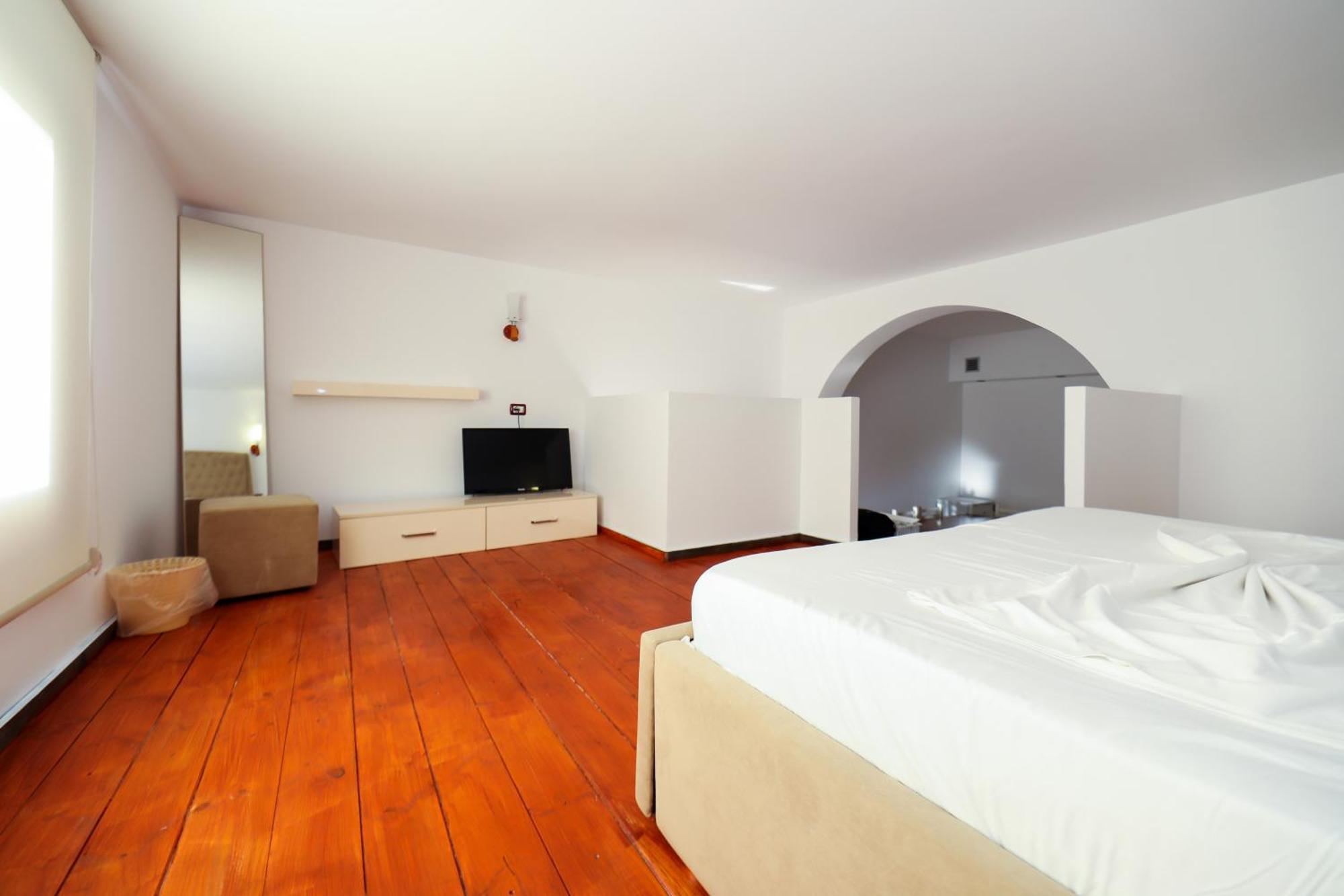 Vila Dena Vlorë Exteriör bild