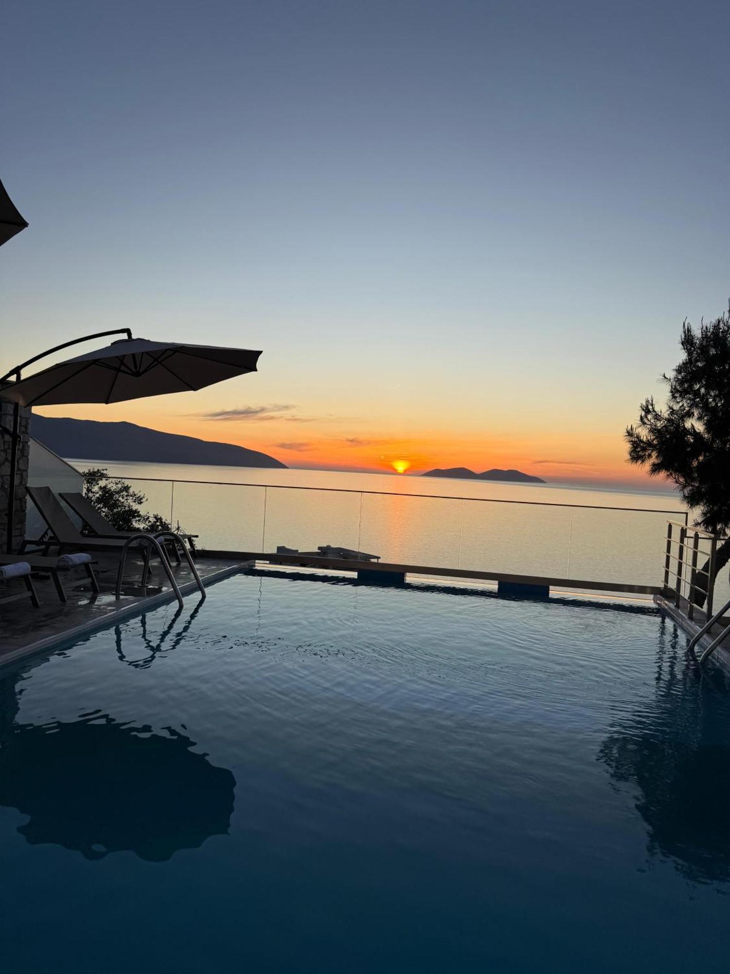 Vila Dena Vlorë Exteriör bild