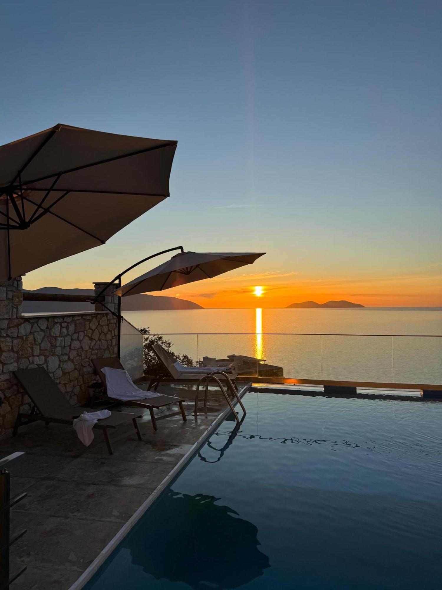Vila Dena Vlorë Exteriör bild