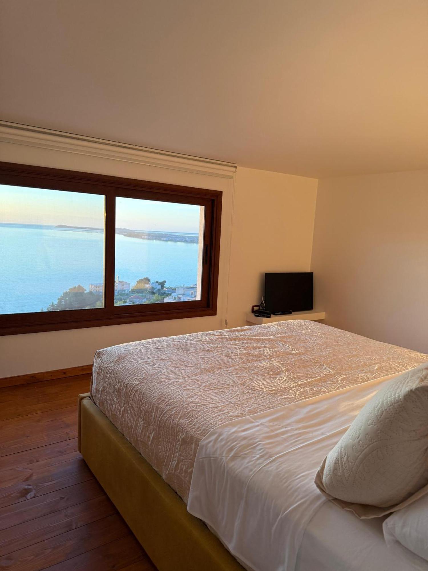 Vila Dena Vlorë Exteriör bild