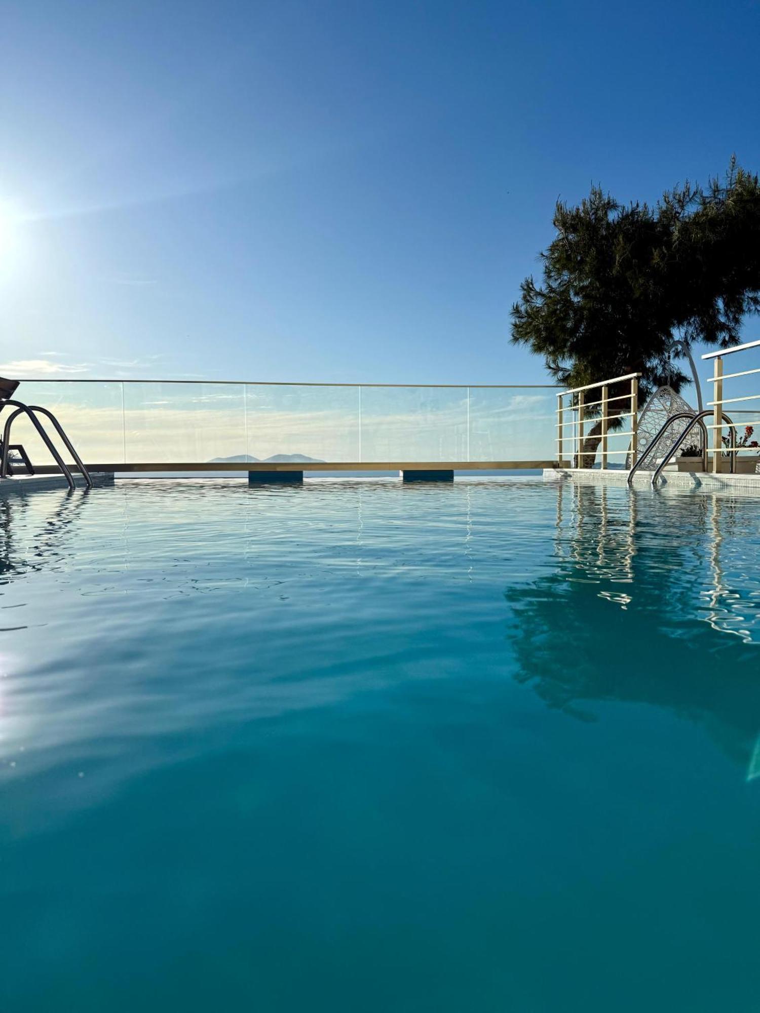 Vila Dena Vlorë Exteriör bild