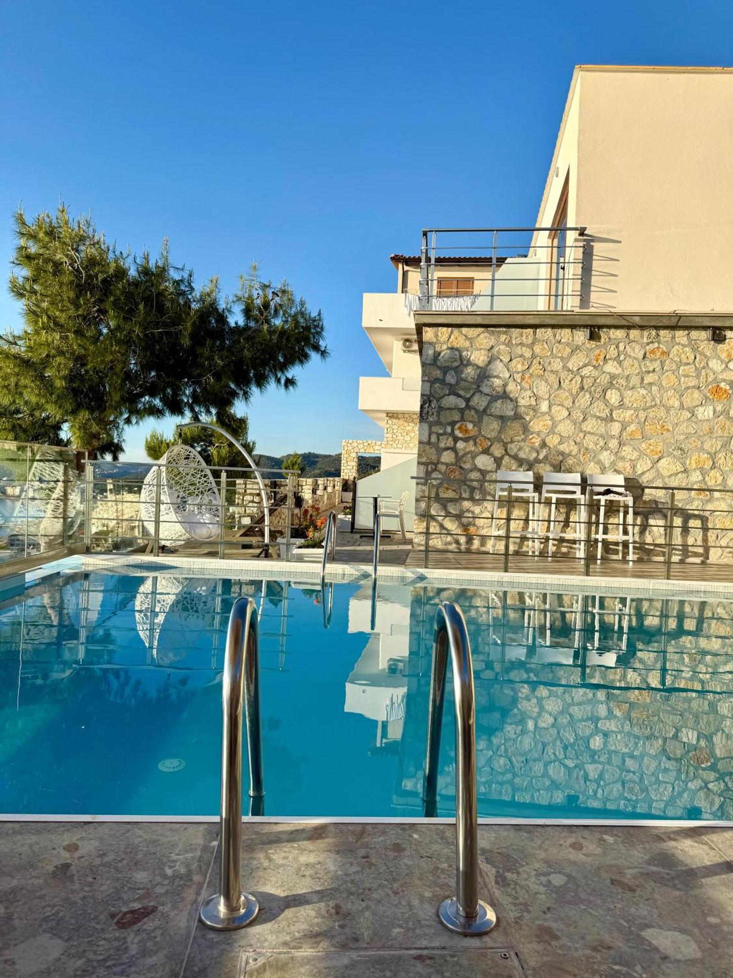 Vila Dena Vlorë Exteriör bild